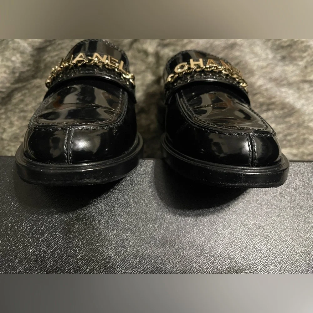 Authentic CHANEL Black Patent Gold Chain Loafer. Size 37 - Picture 6 of 14